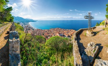 Blick über Cefalu © Balate Dorin - stock.adobe.com