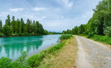 Radweg am Fluss Mincio © Ditlevsen - stock.adobe.com